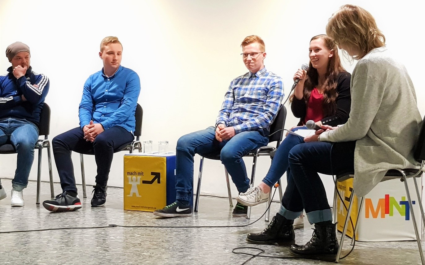 Berufliche Orientierung Junger Menschen Mach Mit Die Ausbildungsmesse In Oelde Und Ennigerloh